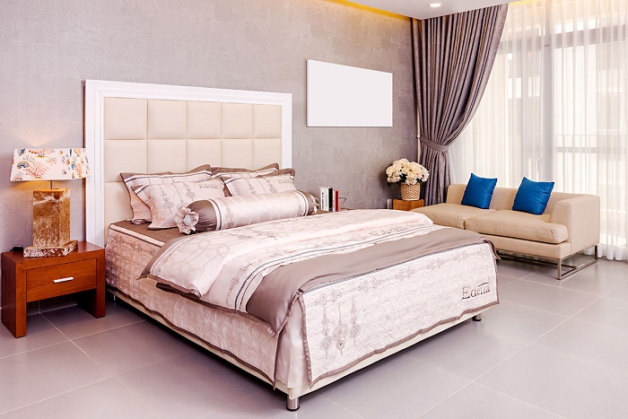 Tuyệt đối không nên gấp chăn đệm ngay sau khi thức dậy, tại sao?